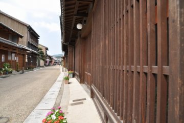 Old houses line the Old Tokaido at Seki-Juku.