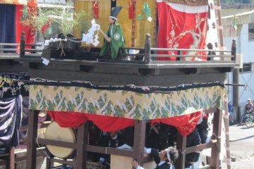 A float preparing to be pulled