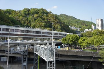 <p>The Shin Kobe bullet train station. The station is accessible within 10 minutes from Kobe's city center of Sannomiya. The ropeway to&nbsp;Mount Maya and the hiking trail starts on the opposite side of the station.&nbsp;</p>