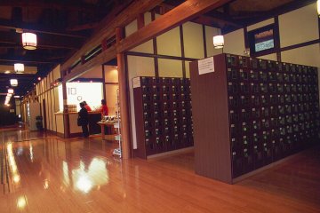 Shoe lockers