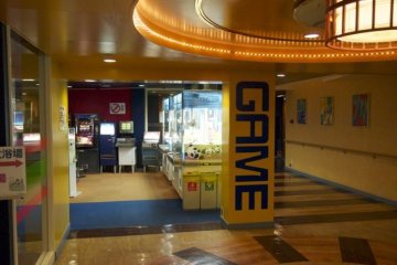 <p>Game center on the boat.</p>
