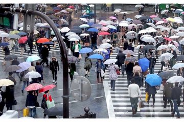 <p>Rainy Shibuya&nbsp;Crossing, Tokyo, Japan</p>