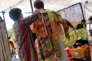Dress the Thailand way
