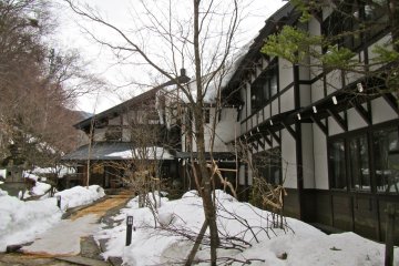 <p>The old style architecture is beautiful and will relax visitors at once.</p>