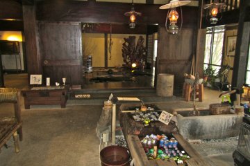 <p>The lobby of the Yarimikan.</p>