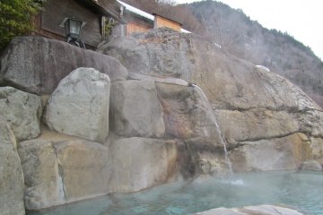 <p>The small cliff and spout.</p>