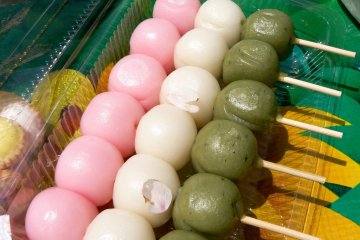<p>Mochi dango (rice cake) in spring colors</p>