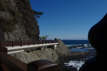 Overpass connecting the two caves.