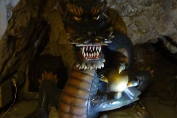 Plastic dragon statue. Hmmmm.