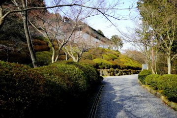 <p>Gravel path near the Murasaki Shikibu museum</p>