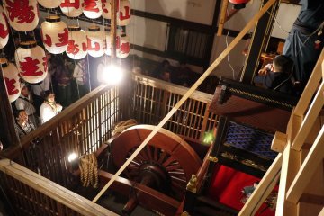 <p>Looking down from the float</p>