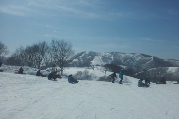 <p>Drop over the back into GALA which links in turn to Yuzawa Kogen</p>