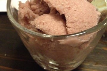 <p>ไอศกรีมองุ่นทำเอง</p>

<p></p>

<p></p>