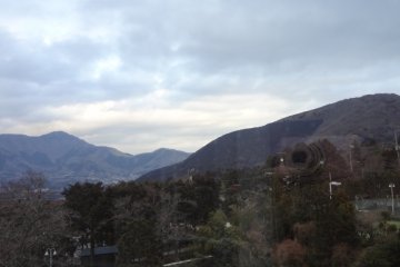 The hotel stands on the Sengokuhara plateau and is surrounded by mountains,.