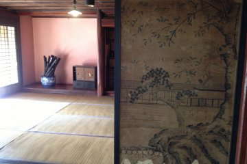 Interior dari salah satu rumah