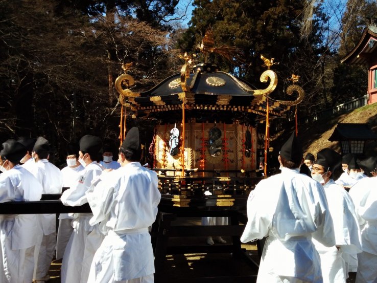 <p>The portable shrine rests at the top of the stairs.</p>