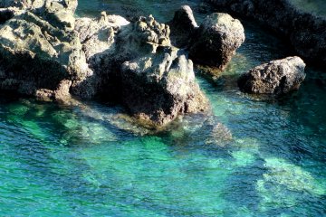 La côte vue depuis le pont Kashiragashima. Quelle beauté!
