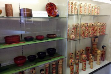 <p>Local products on display.</p>