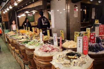 <p>The varieties are separated one by one and there is a sample of each one.</p>