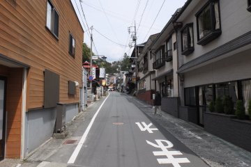 <p>Local stores by Mt. Minobu</p>