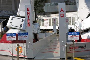 <p>You can also walk through Gundam's legs to get a different perspective</p>