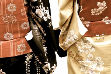 <p>Two young ladies in kimono near the river</p>