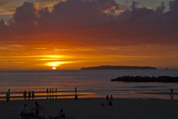 <p>And then there are the sunsets; view from inside Shingu-ya</p>