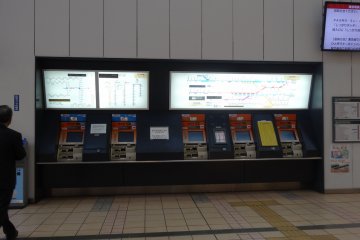 Mesin tiket kereta