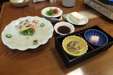 ทานเนื้อปลาปักเป้าที่ร้าน ZUBORAYA