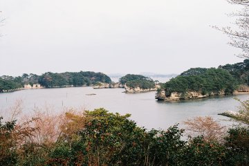 <p>Island hopping</p>