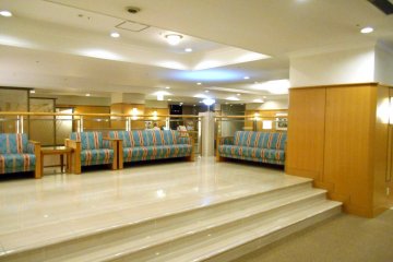 <p>Lobby of the annex building</p>