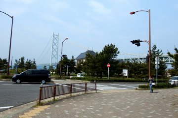 <p>As soon as you go down to the ground level you can see Maiko Park and the Great Akashi Strait Bridge (Pearl Bridge) just across the street</p>