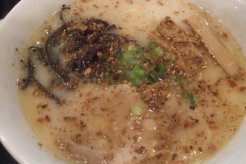 <p>Ramen Tonkotsu (tulang babi)</p>