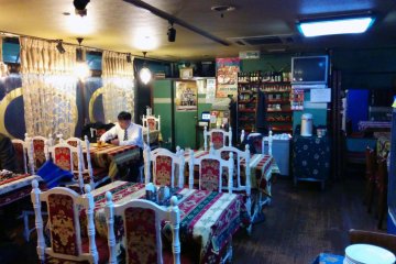 <p>The dining room is just the right amount of fancy.&nbsp;</p>