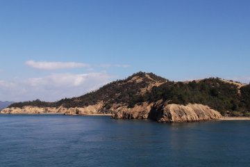 <p>Some islets are forested, some more rugged</p>
