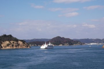 <p>Looking back towards the mainland as we arrive at Miyanoura&nbsp;on Naoshima</p>