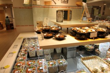 <p>All that fresh Japanese bentos!</p>
