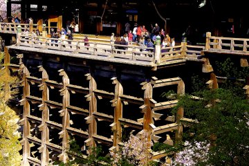 <p>Kakezukuri is a unique building method using stilts</p>