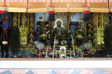 <p>Buddha statue at the temple</p>