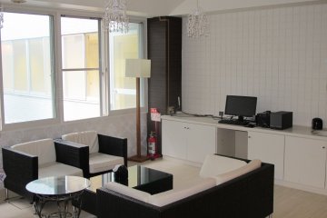 <p>Lounge</p>