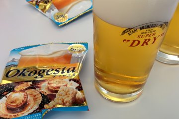 <p>The finish line: beer and 'otsumami' (snacks for drinking)</p>