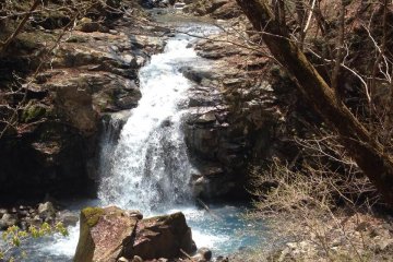 <p>First waterfall along the trail</p>