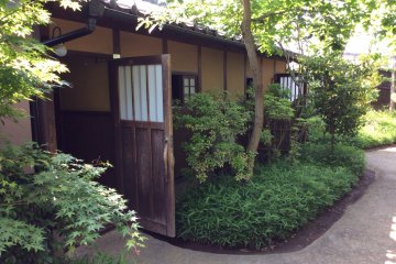 The private bath building from the outside.