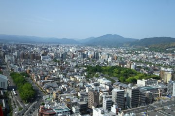 <p>Pemandangan indah dari Kyoto dan daerah sekitarnya.</p>