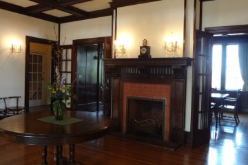 The inside of Yamate No. 111 design was pure Morgan.