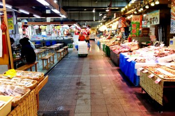 Maizuru Port Toretore Fish Markets