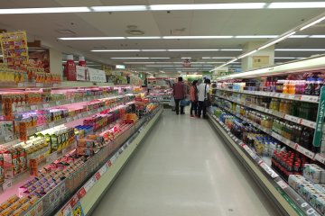 <p>นมและน้ำละลานตา</p>