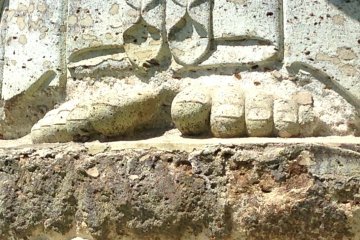 <p>The Peace Kannon's&nbsp;giant Buddha feet</p>