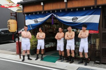 <p>Hida Furukawa's festival participants, dressed for the second part of it, Okoshi-Daiko.</p>