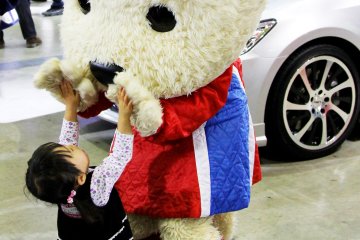 There were quite a few children at the show with their parents and they had lots of fun taking photos with the different life-size mascots walking around.&nbsp;
